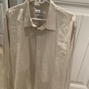 Calvin Klein off white button up with design on back Large